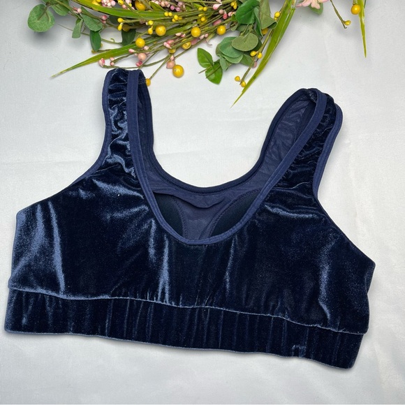 Torrid Lightly Lined Velour Scoop Bralette Size 0 - Picture 9 of 13